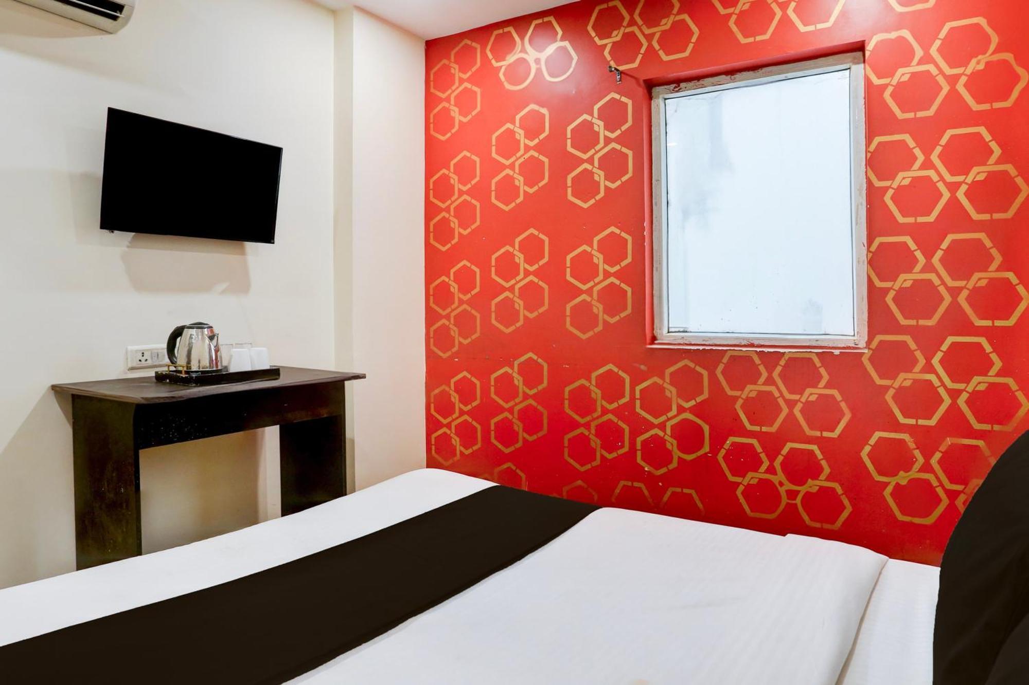 Super Hotel O S J Residency Delhi  Exterior photo